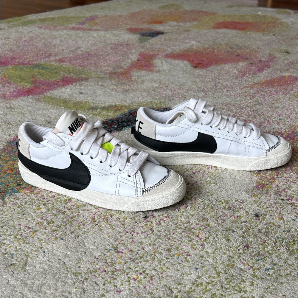 Women’s 8.5 Nike Blazer Low 77 White and Black Low-Top Sneakers